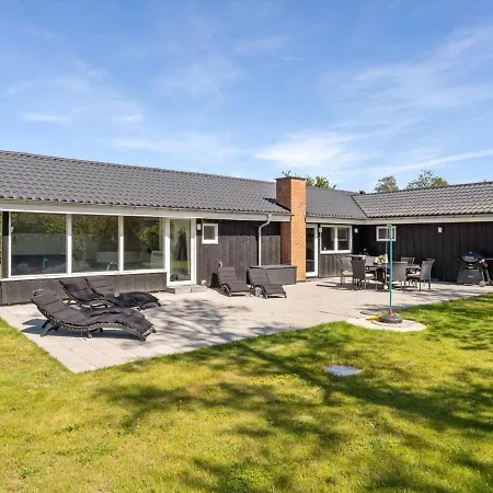 Nina - 700m To The Inlet By Interhome Storvorde